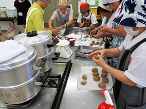 田舎饅頭作り